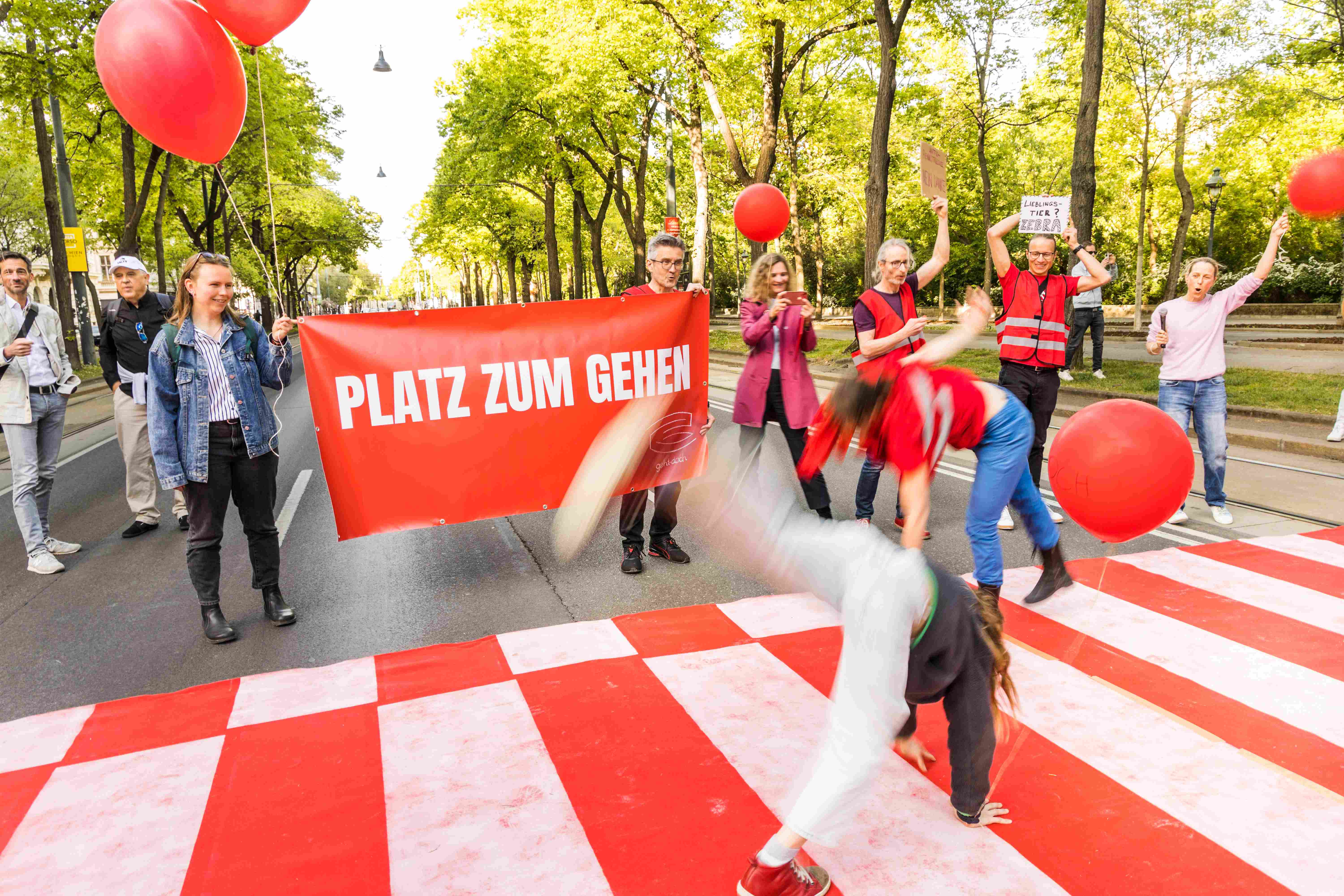 urbanize! Die Kunst des Straßenquerens